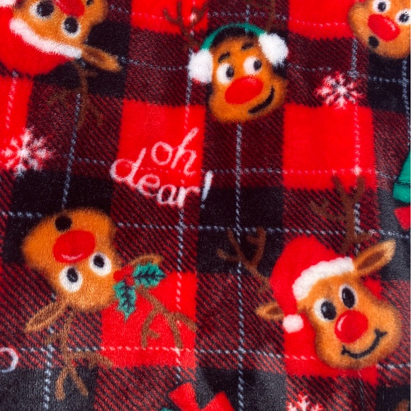 Rudolph Christmas Bathrobe - Picture 11 of 12